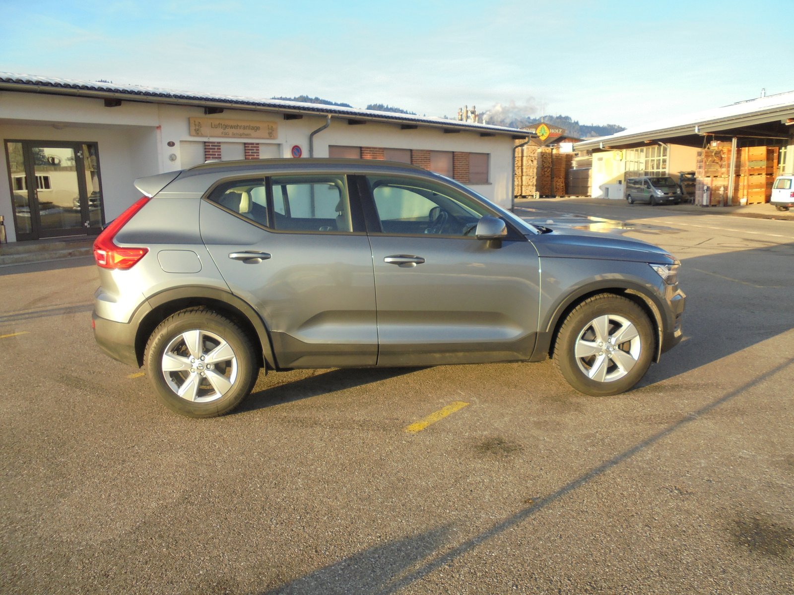 VOLVO XC40 D4 AWD Momentum Geartronic, Diesel, Occasion / Utilisé, Automatique - 4