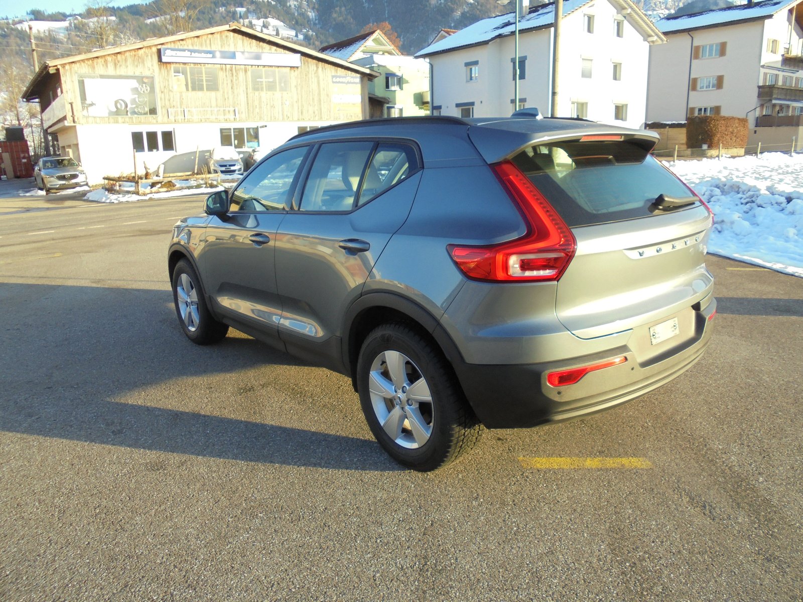 VOLVO XC40 D4 AWD Momentum Geartronic, Diesel, Occasion / Utilisé, Automatique - 6