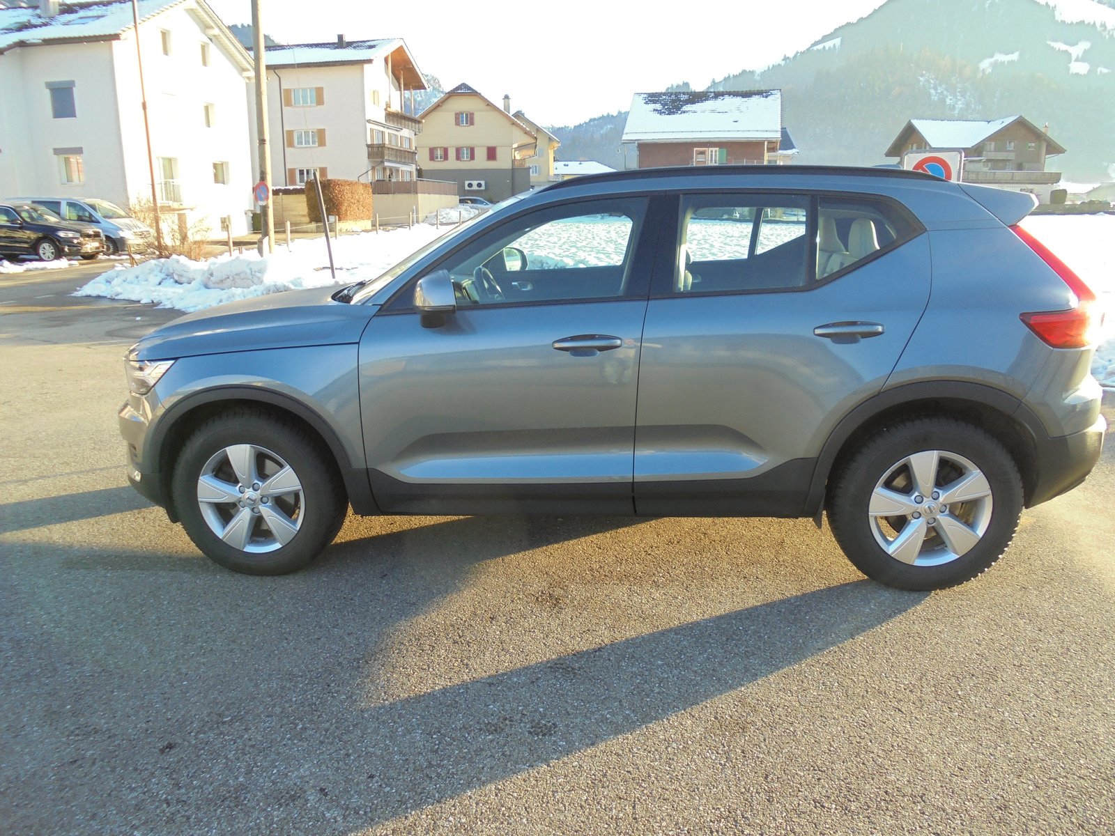 VOLVO XC40 D4 AWD Momentum Geartronic, Diesel, Occasion / Utilisé, Automatique - 7