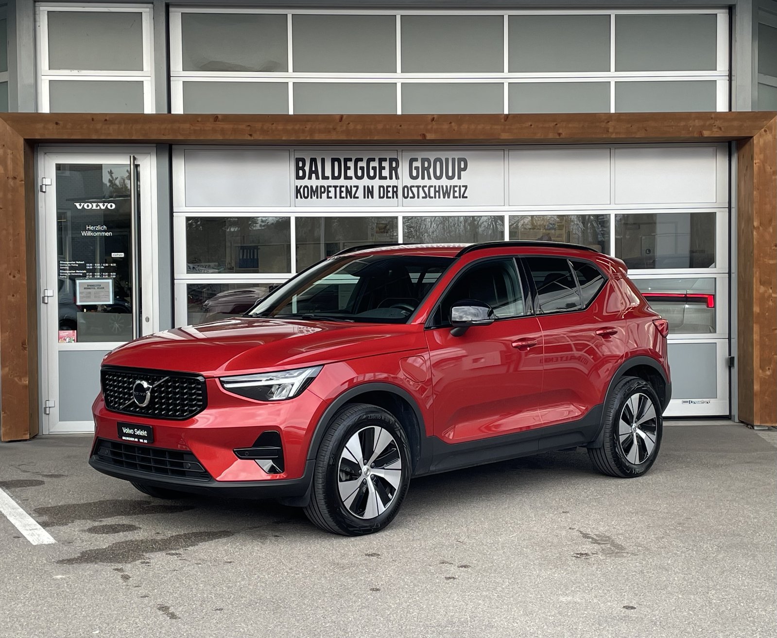 VOLVO XC40 1.5 T4 PiH R-Design, Essence, Occasion / Utilisé, Automatique - 2