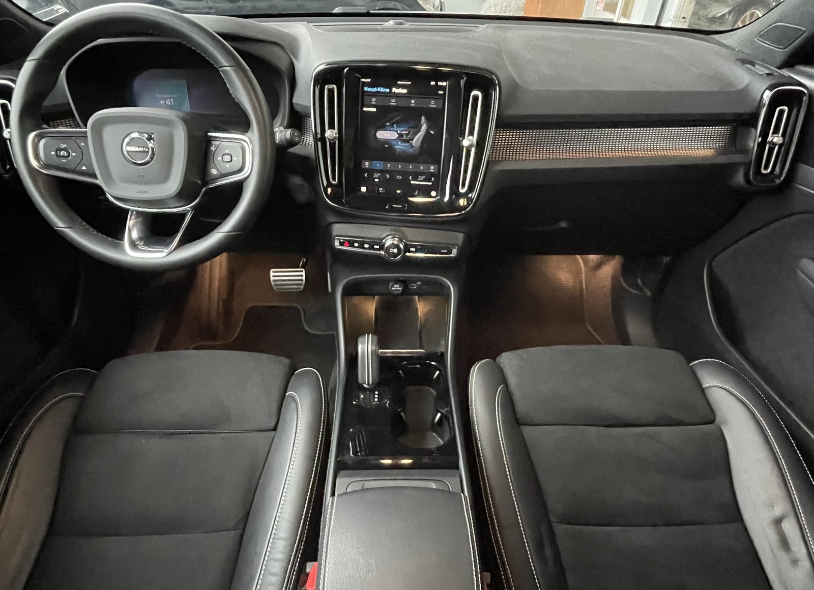 VOLVO XC40 P8 AWD Elec Pro, Elettrica, Occasioni / Usate, Automatico - 6