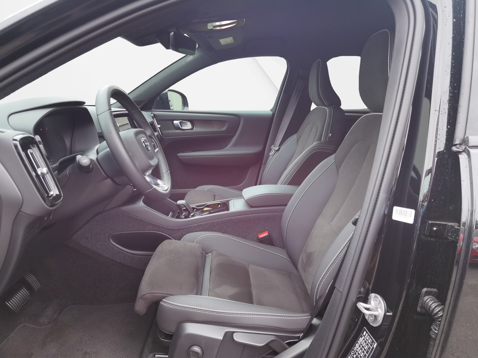 VOLVO XC40 E80 Twin Plus AWD, Électrique, Occasion / Utilisé, Automatique - 3