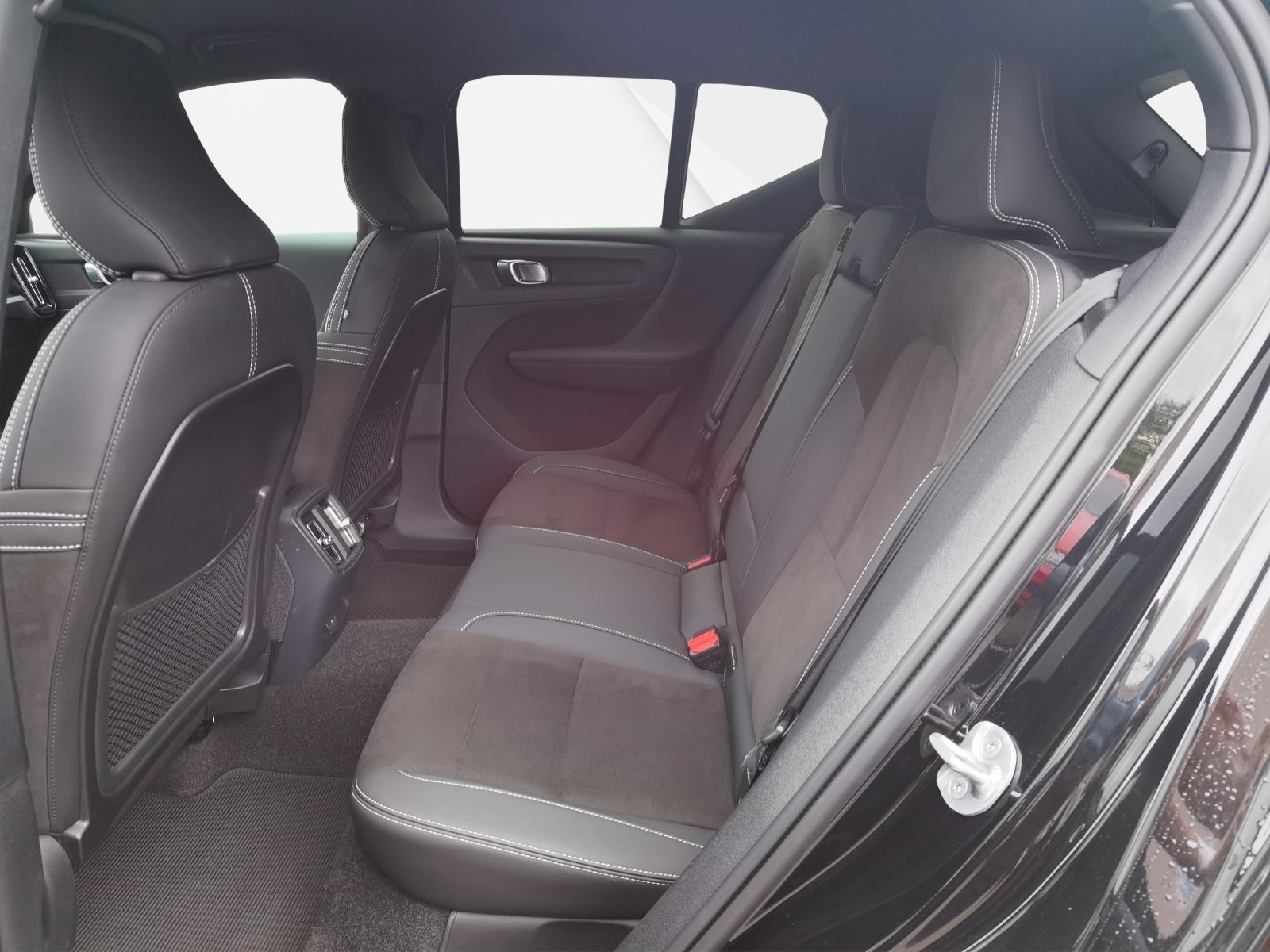 VOLVO XC40 E80 Twin Plus AWD, Électrique, Occasion / Utilisé, Automatique - 4