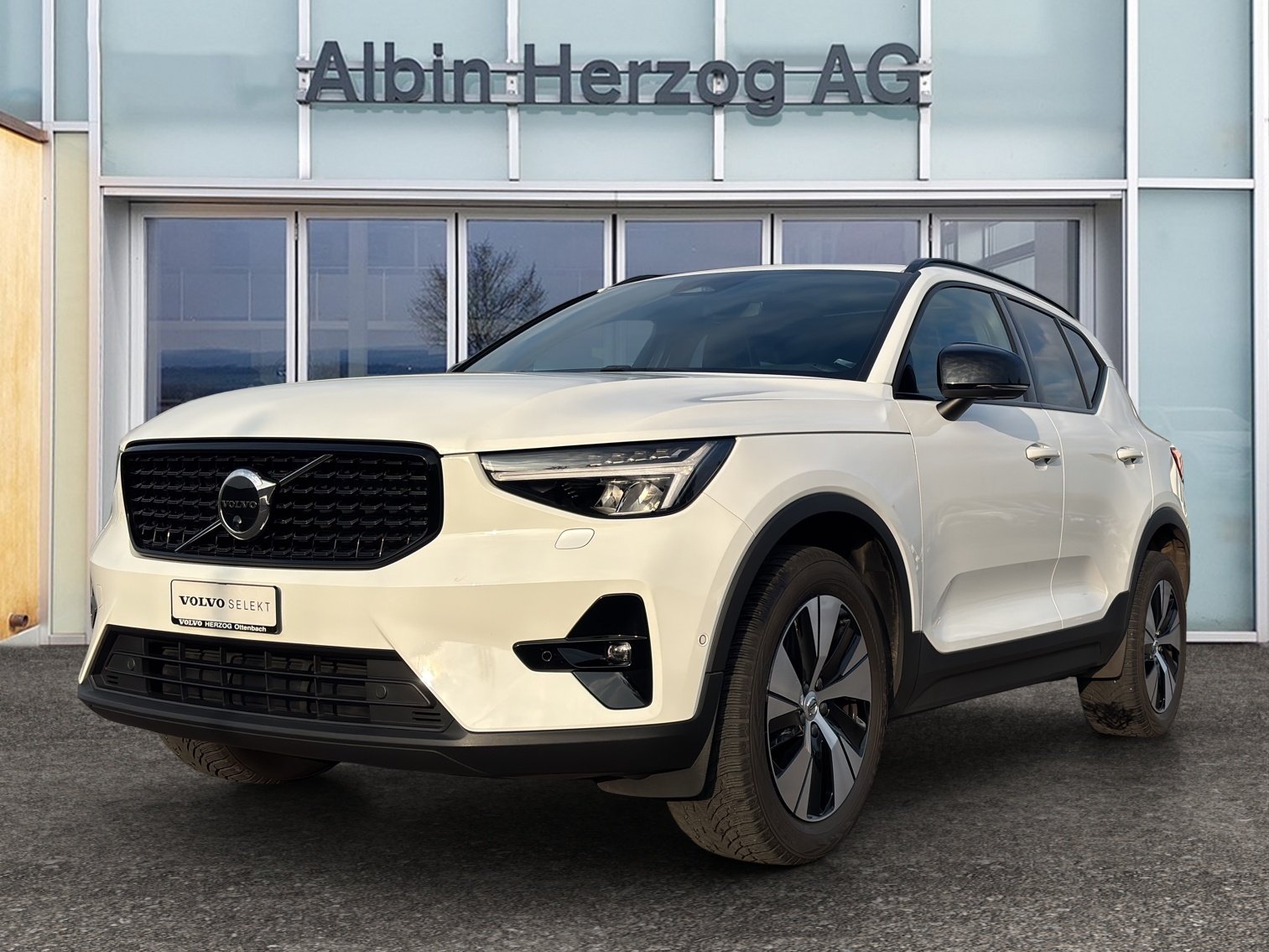 VOLVO XC40 2.0 B4 MH Plus Dark AWD