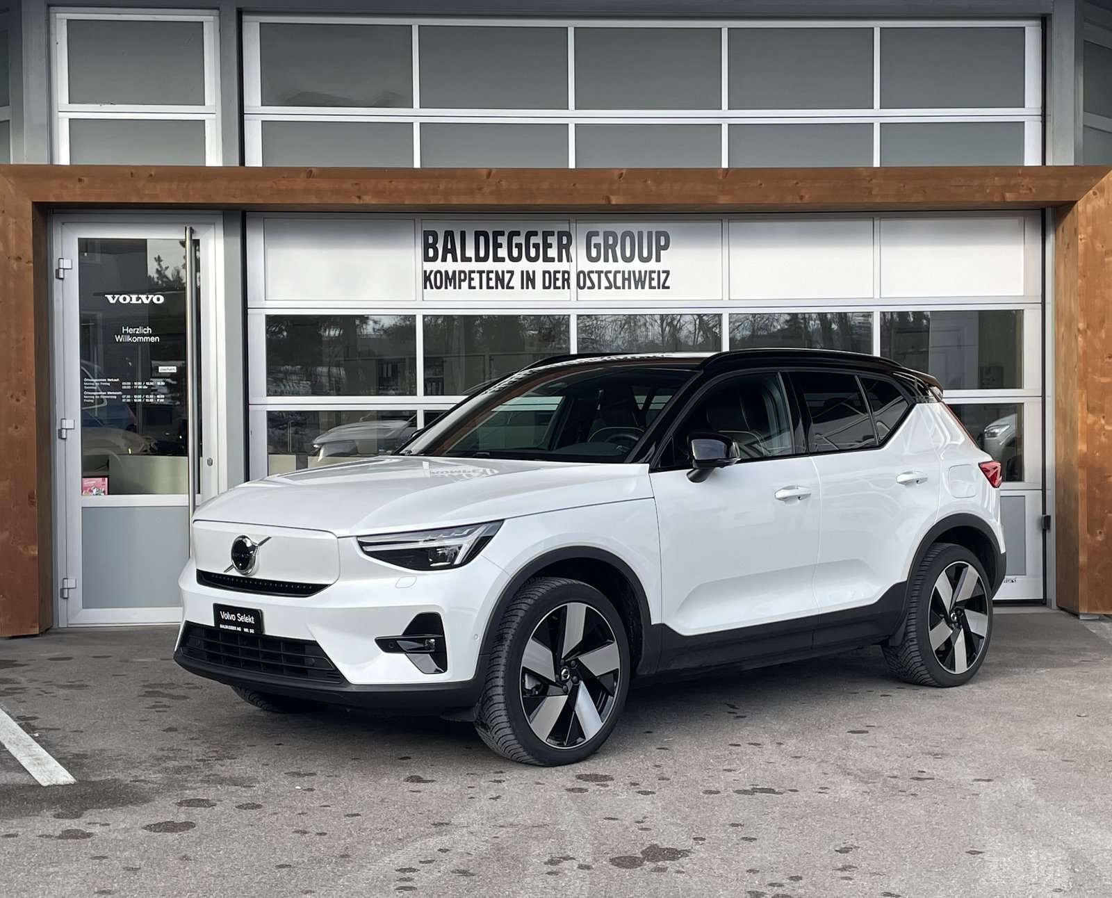 VOLVO XC40 P8 AWD Elec Ultimate, Electric, Second hand / Used, Automatic - 2