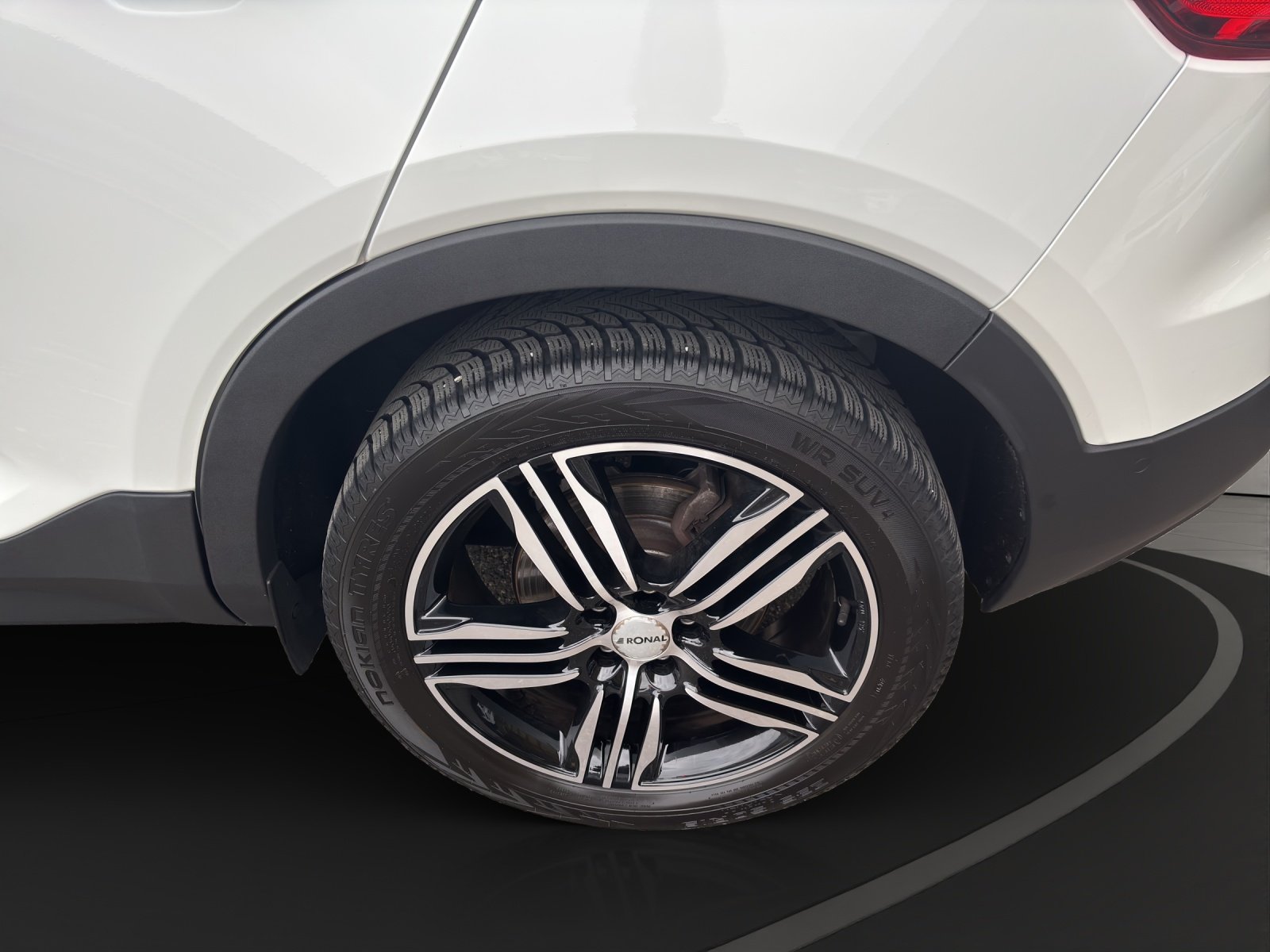 VOLVO XC40 1.5 T5 PiH R-Design, Hybride Rechargeable Essence/Électricité, Occasion / Utilisé, Automatique - 3