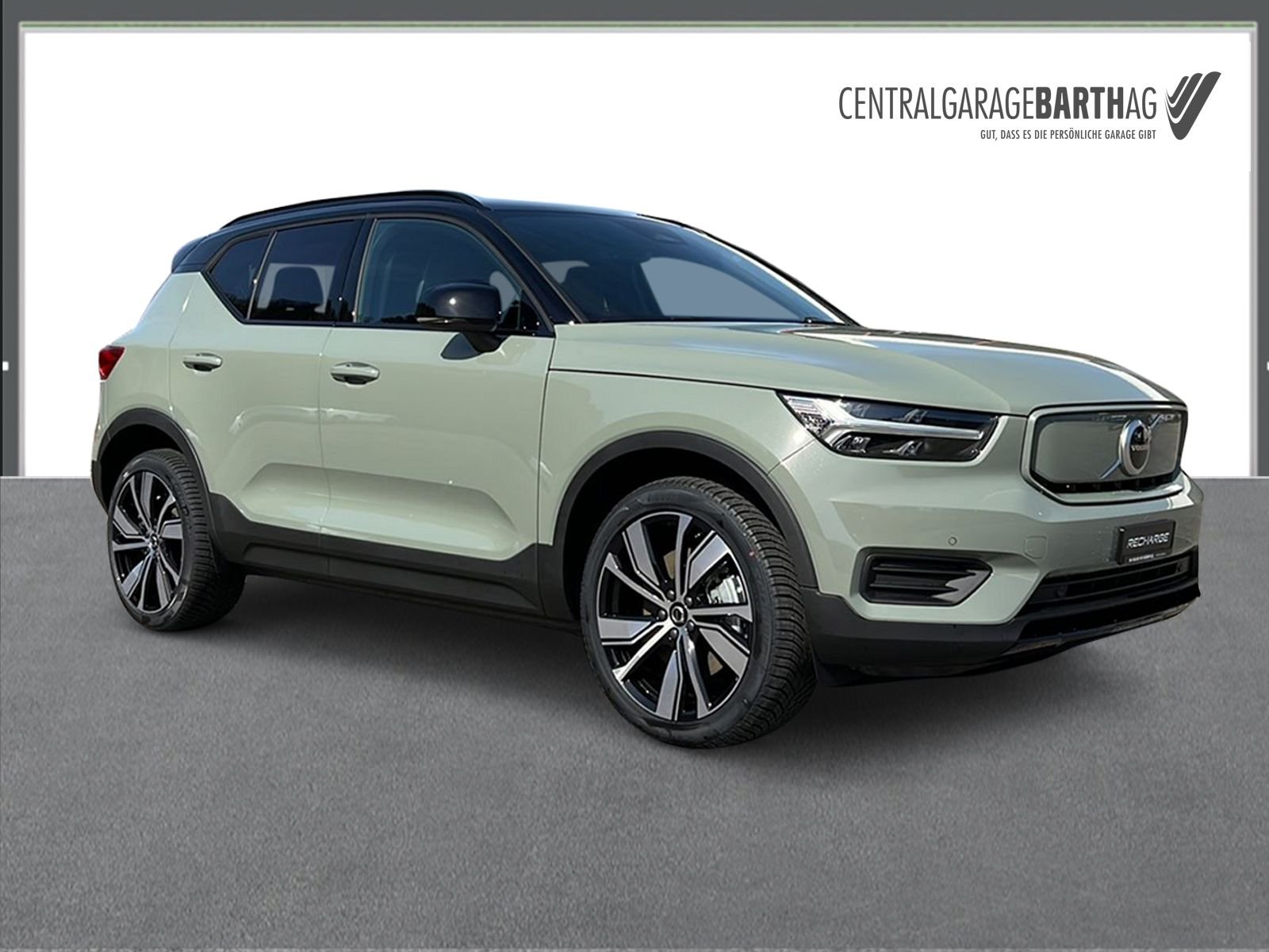 VOLVO XC40 P6 Plus