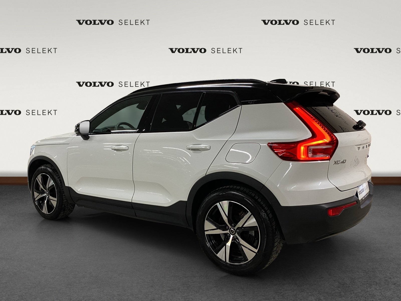 VOLVO XC40 P8 Twin Pro AWD, Elektro, Occasion / Gebraucht, Automatik - 3