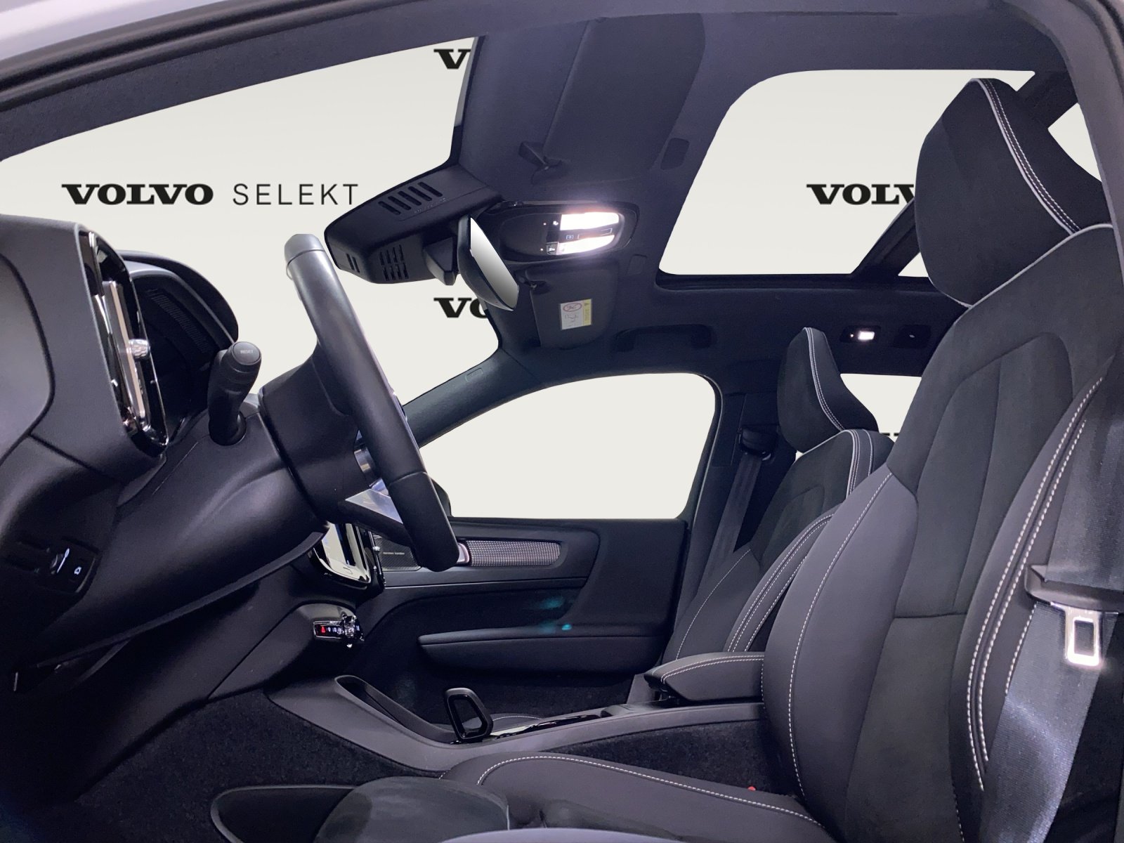 VOLVO XC40 P8 Twin Pro AWD, Elektro, Occasion / Gebraucht, Automatik - 7