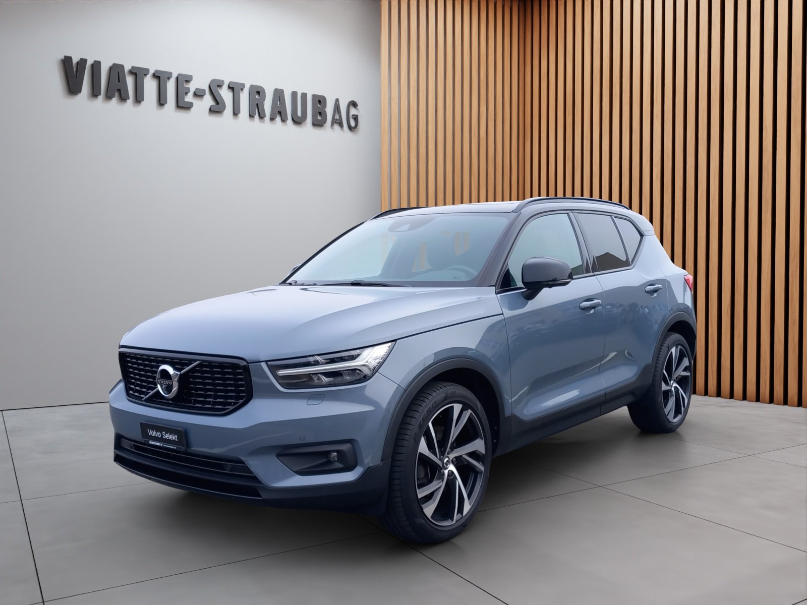 VOLVO XC40 2.0 B4 MH R-Design AWD