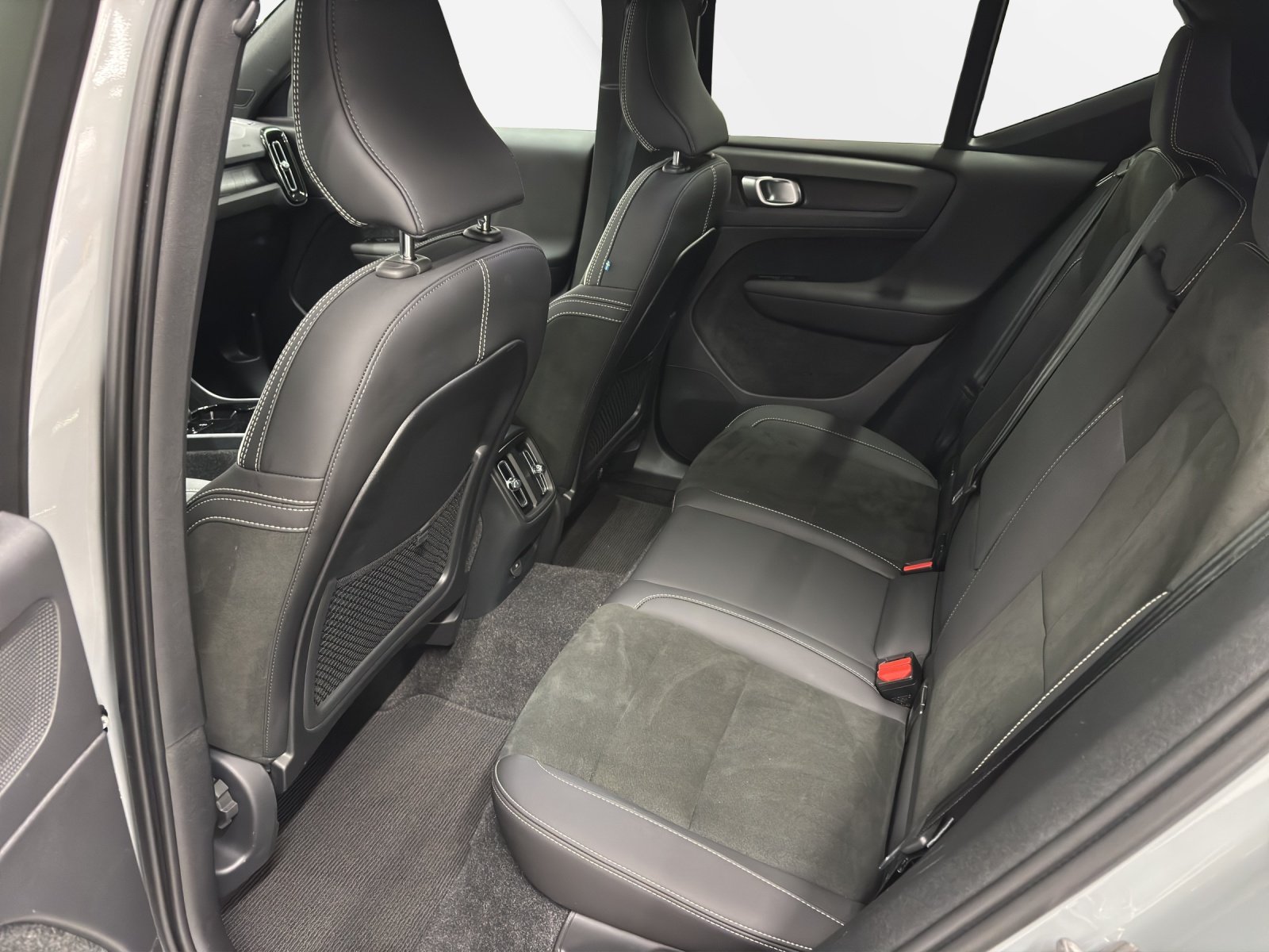 VOLVO XC40 E80 Twin Plus AWD, Électrique, Occasion / Utilisé, Automatique - 5