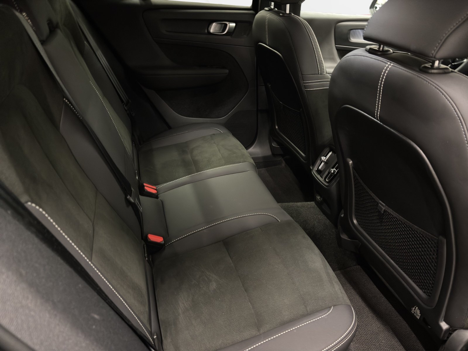 VOLVO XC40 E80 Twin Plus AWD, Électrique, Occasion / Utilisé, Automatique - 6