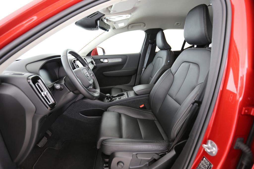 VOLVO XC40 1.5 T2 Core, Petrol, Second hand / Used, Automatic - 4