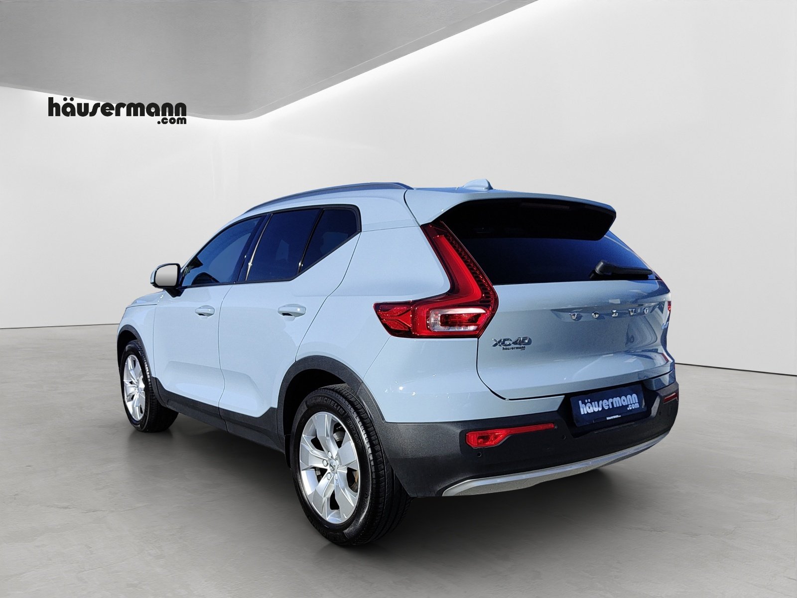 VOLVO XC40 2.0 D4 Momentum AWD, Diesel, Occasion / Gebraucht, Automatik - 3
