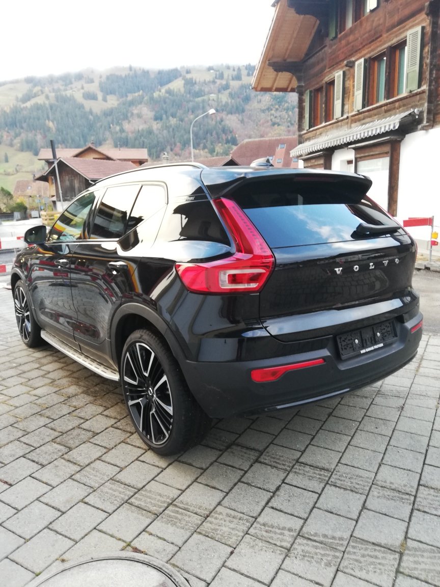 VOLVO XC40 1.5 T5 PiH Ultimate Dark, Plug-in-Hybrid Benzina/Elettrica, Occasioni / Usate, Automatico - 2