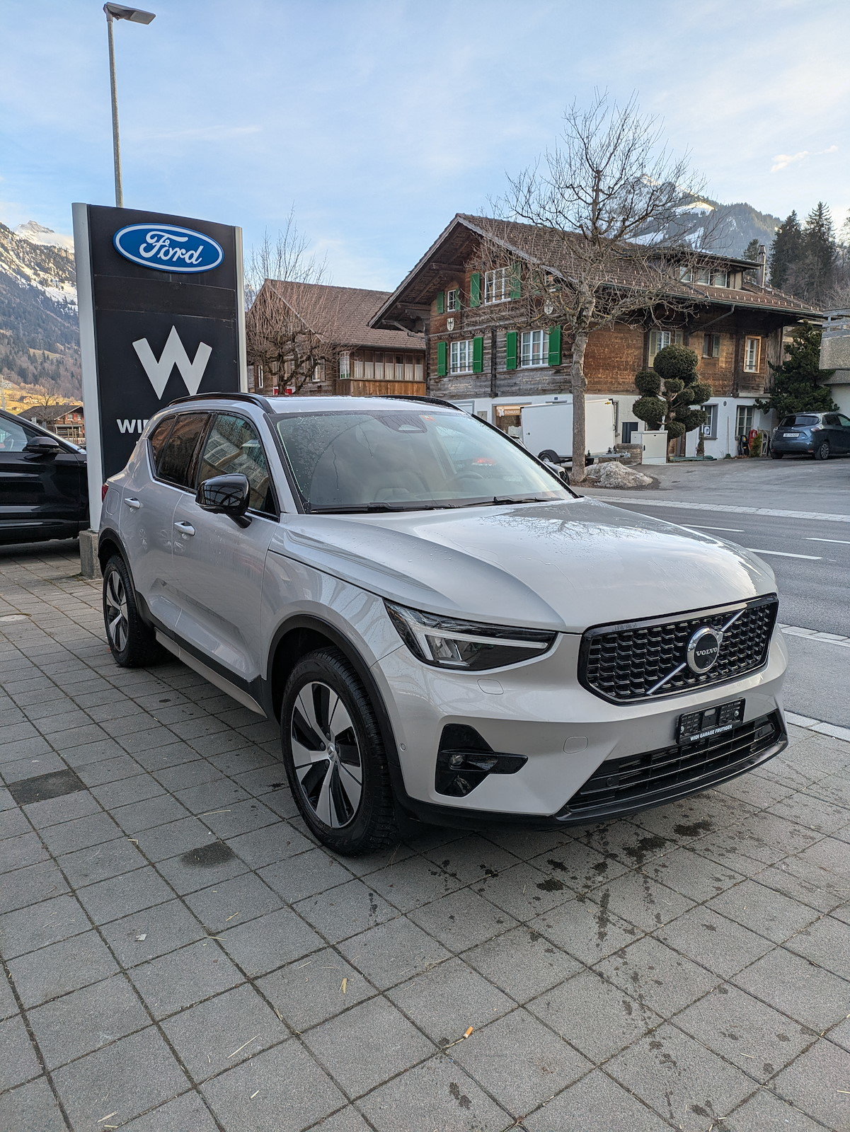 VOLVO XC40 2.0 B4 MH Ultimate Dark AWD