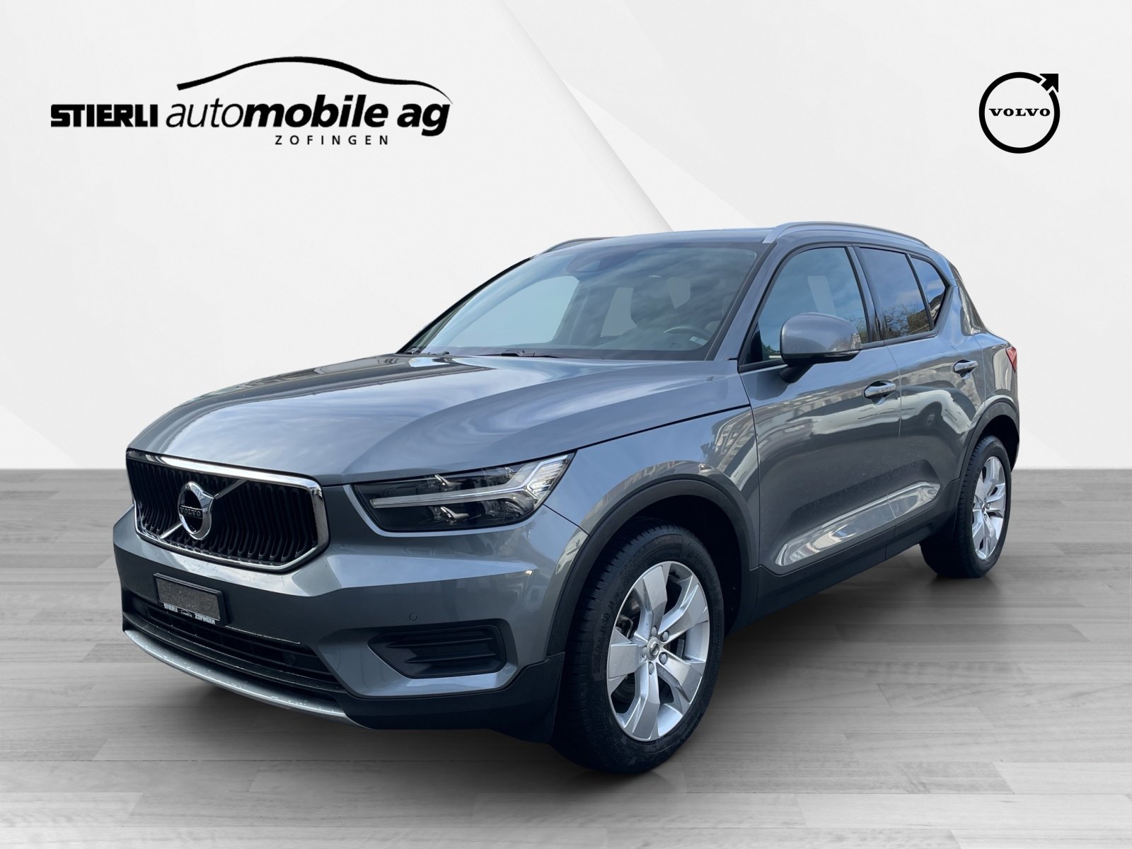 VOLVO XC40 2.0 T5 Momentum AWD