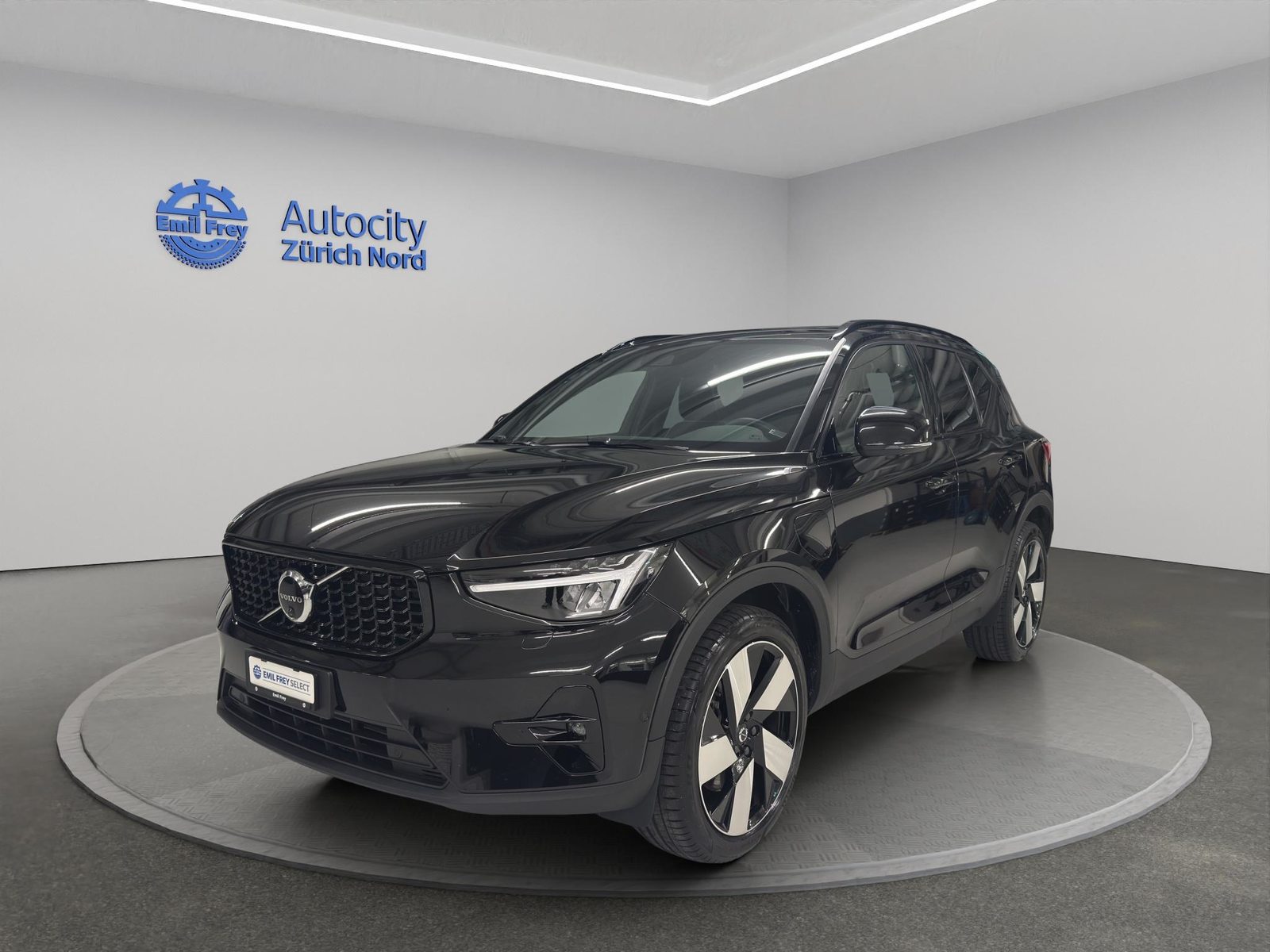VOLVO XC40 1.5 T5 PiH Ultimate Dark