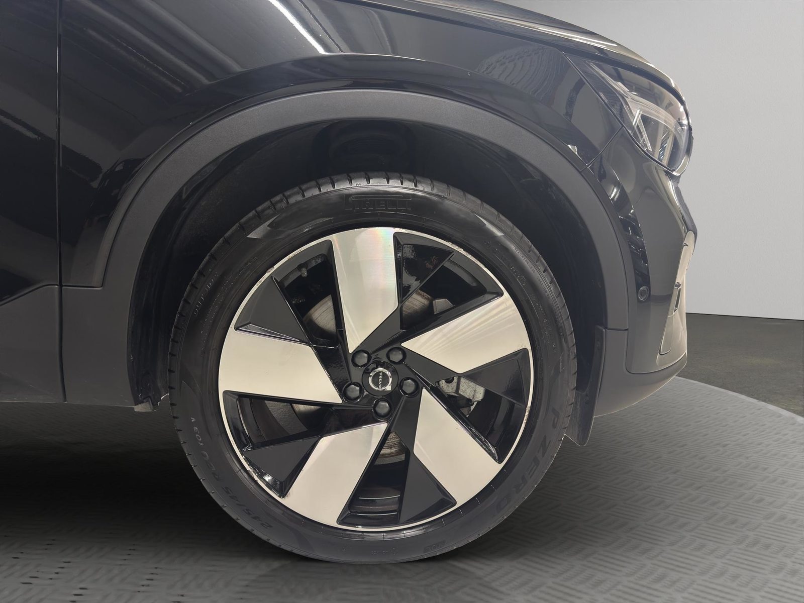 VOLVO XC40 1.5 T5 PiH Ultimate Dark, Hybride Rechargeable Essence/Électricité, Occasion / Utilisé, Automatique - 7