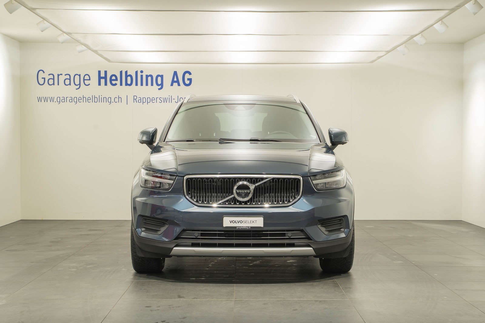VOLVO XC40 1.5 T2 XCITE, Petrol, Second hand / Used, Automatic - 2