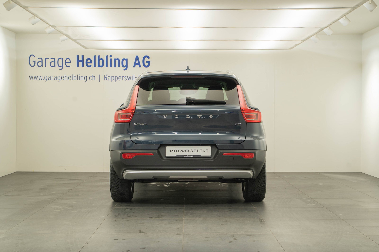 VOLVO XC40 1.5 T2 XCITE, Petrol, Second hand / Used, Automatic - 4