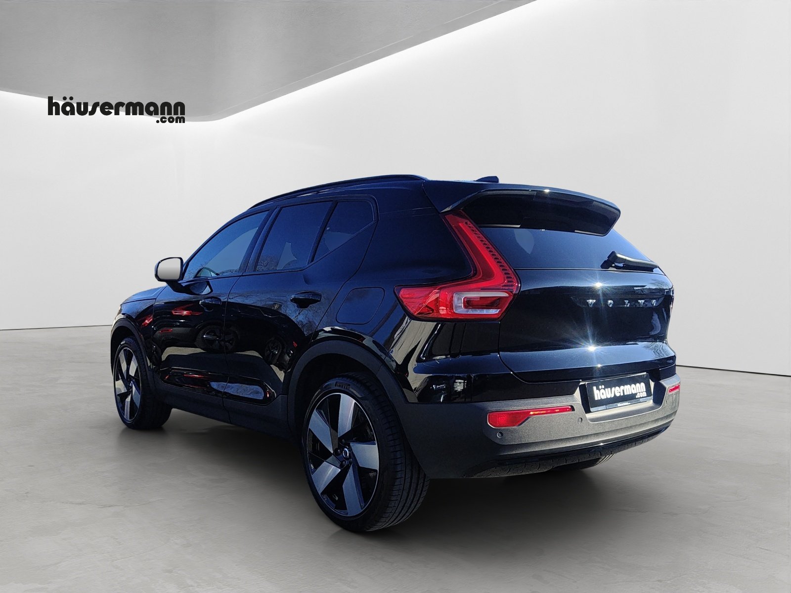 VOLVO XC40 P8 Twin R-Design AWD, Electric, Second hand / Used, Automatic - 4