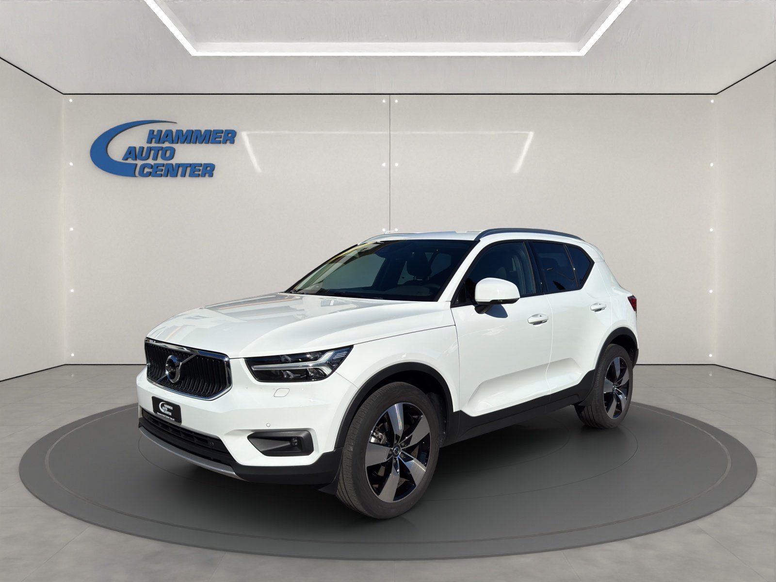 VOLVO XC40 1.5 T3 Momentum Light, Benzin, Occasion / Gebraucht, Automatik