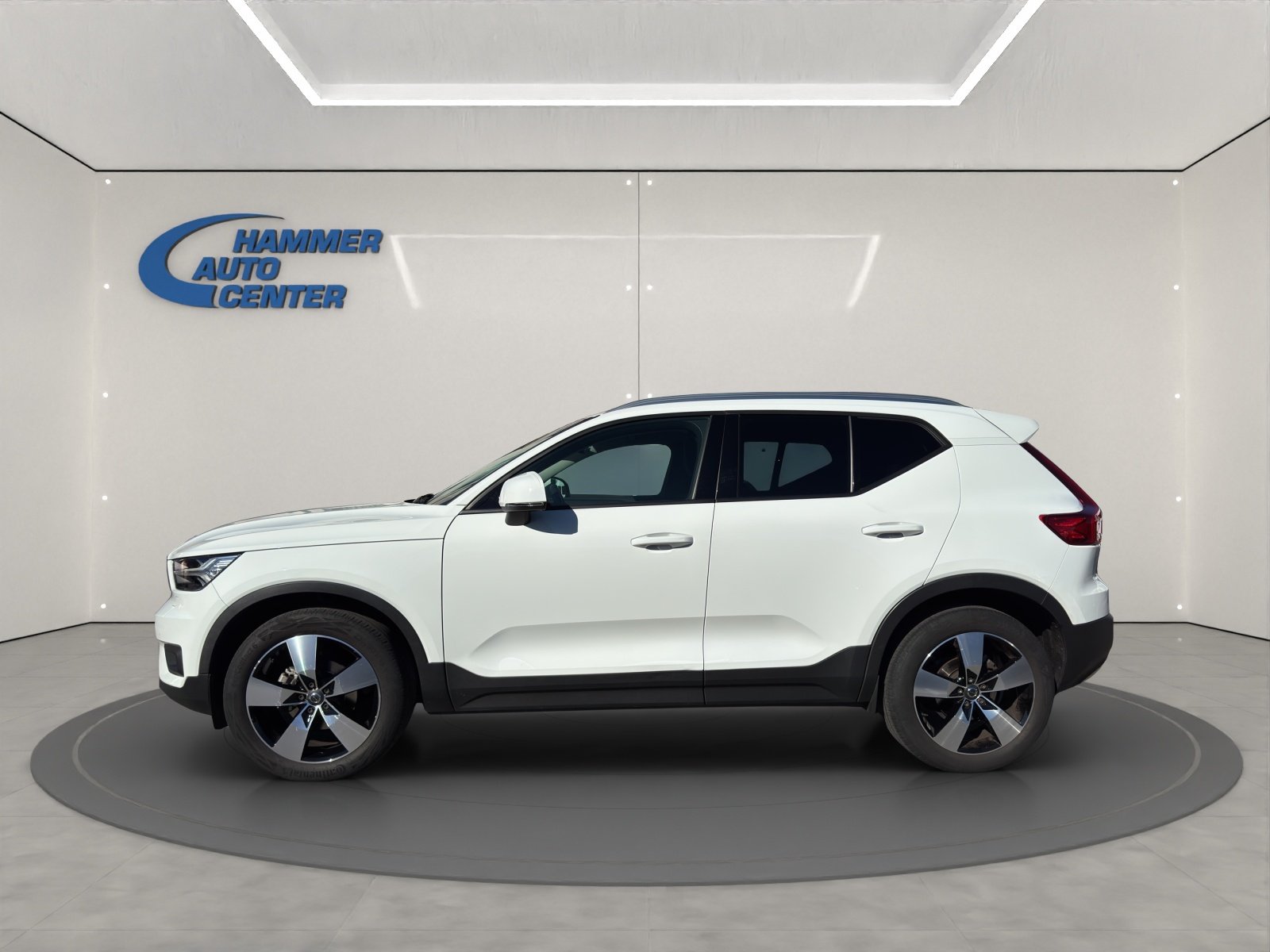 VOLVO XC40 1.5 T3 Momentum Light, Benzin, Occasion / Gebraucht, Automatik - 3