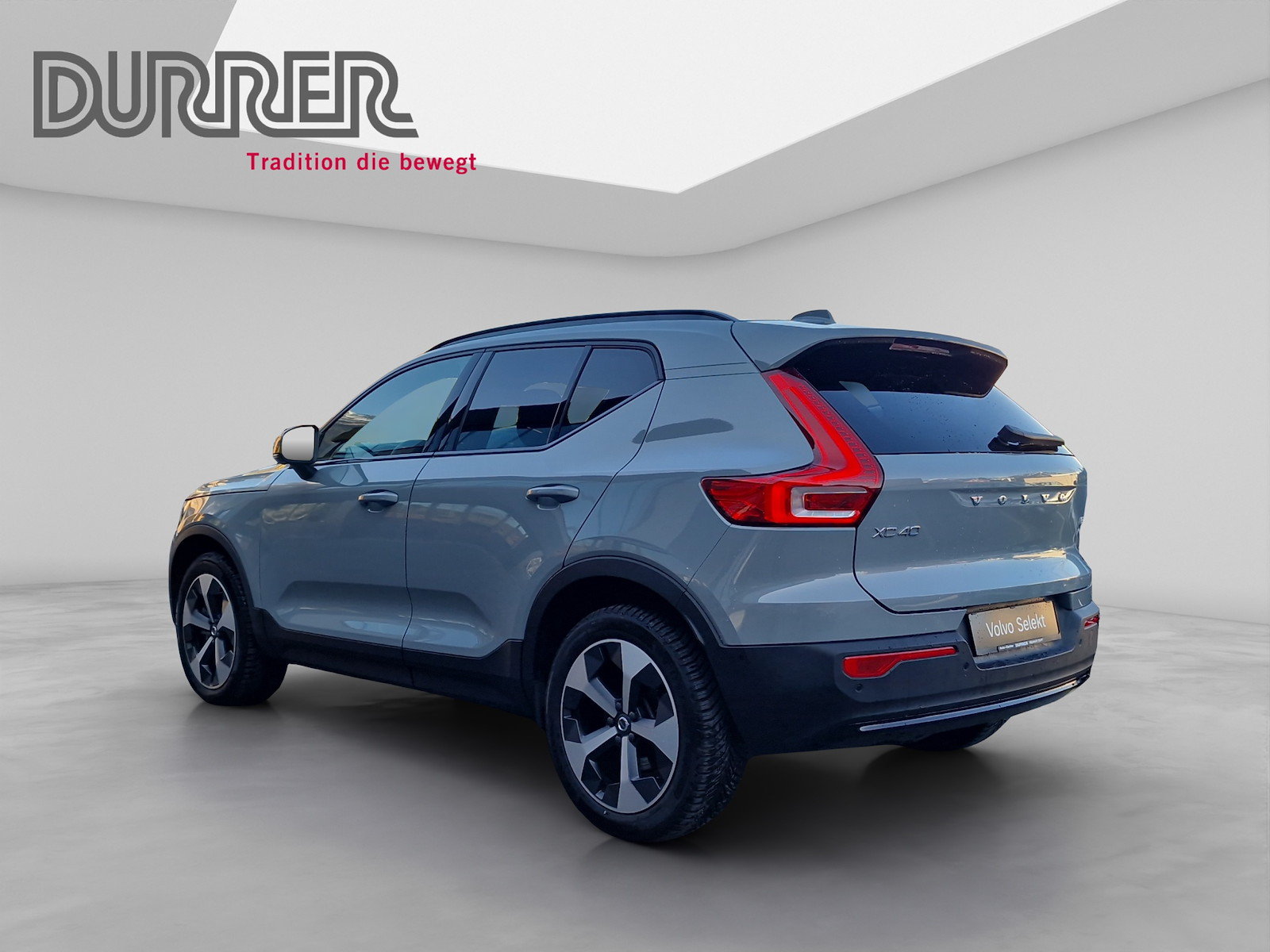 VOLVO XC40 2.0 B4 MH Plus Dark, Hybride Léger Essence/Électricité, Occasion / Utilisé, Automatique - 3