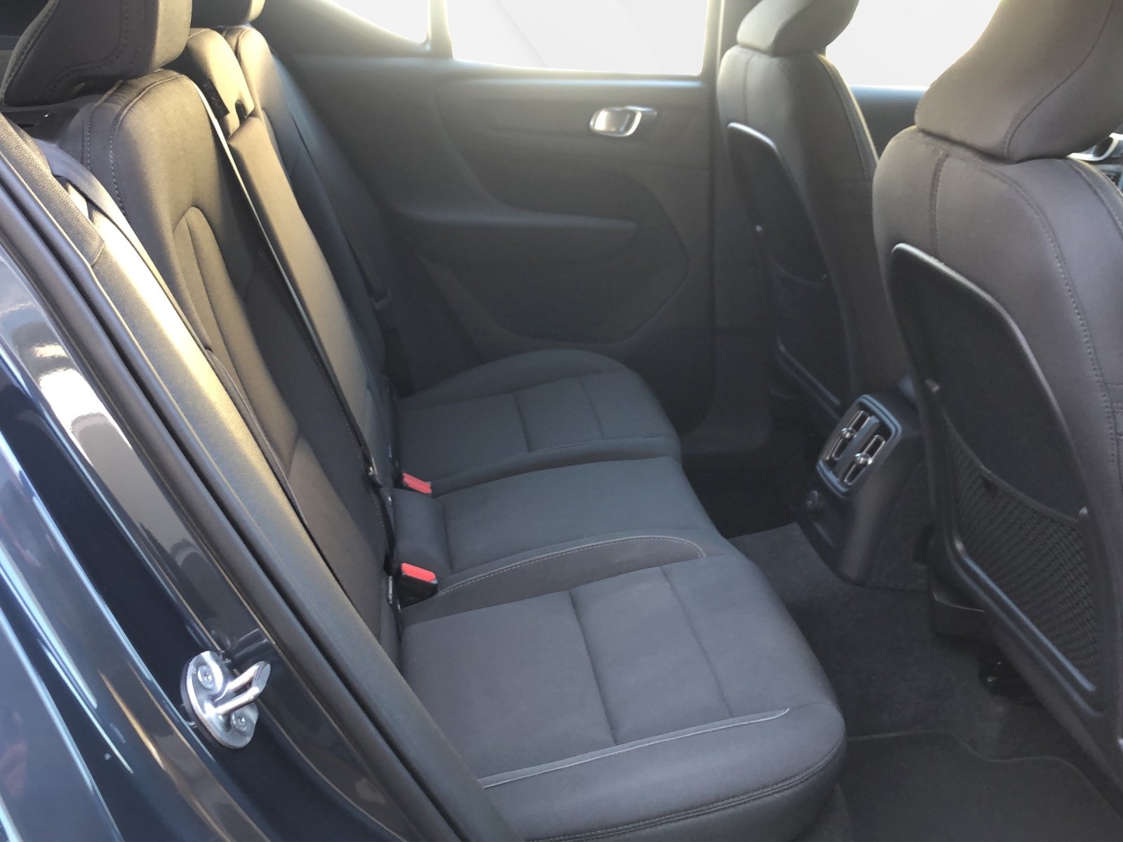 VOLVO XC40 1.5 T4 PiH Inscription Expression, Plug-in-Hybrid Benzin/Elektro, Occasion / Gebraucht, Automatik - 5