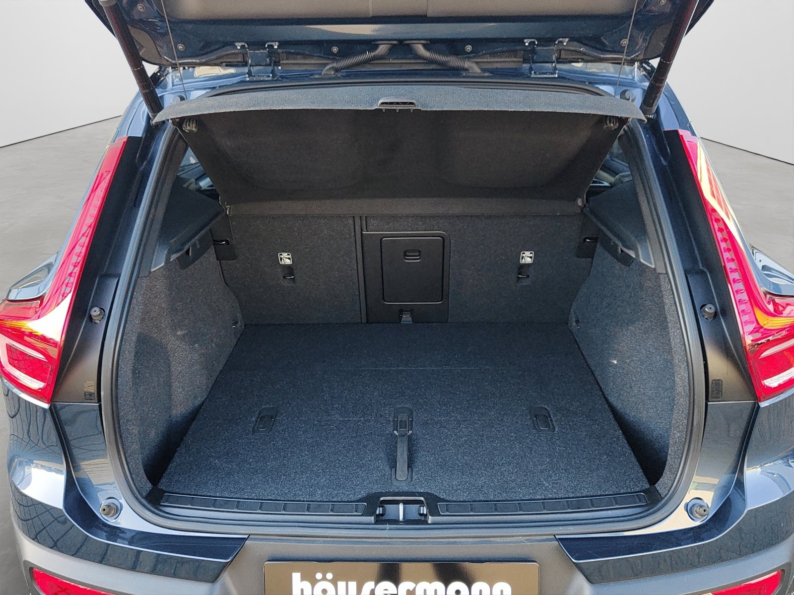 VOLVO XC40 P8 Twin Pro AWD, Elektro, Occasion / Gebraucht, Automatik - 6