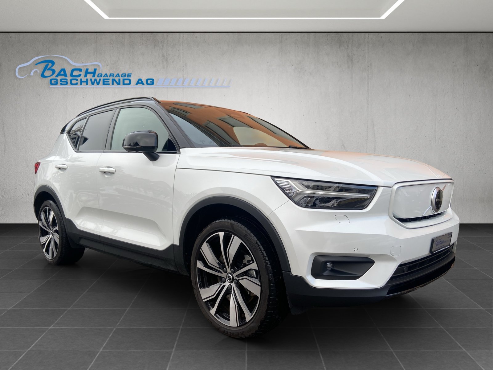 VOLVO XC40 P8 AWD Pure Electric R-Design, Elektro, Occasion / Gebraucht, Automatik - 2