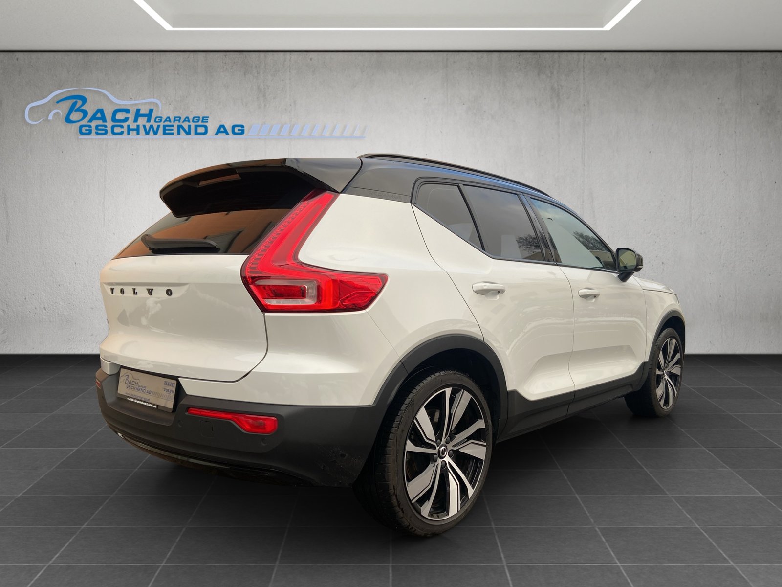 VOLVO XC40 P8 AWD Pure Electric R-Design, Elektro, Occasion / Gebraucht, Automatik - 4