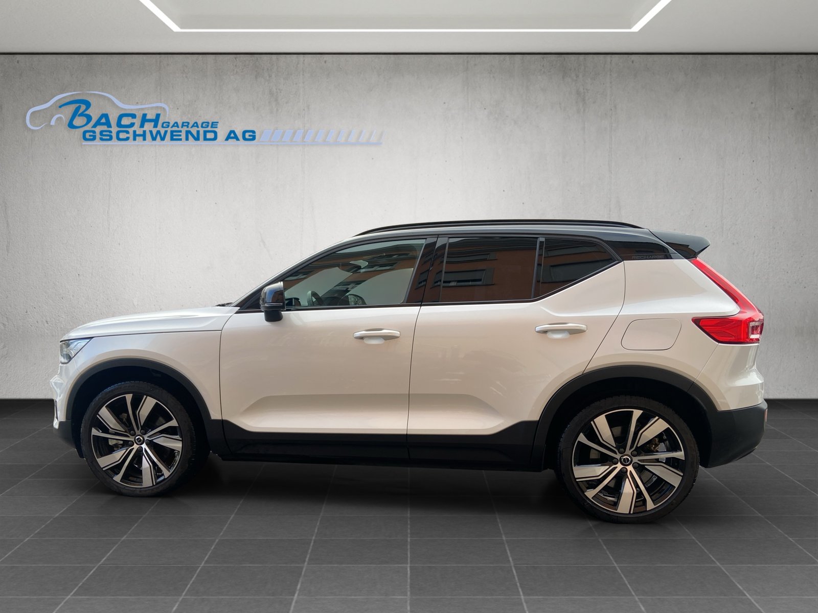 VOLVO XC40 P8 AWD Pure Electric R-Design, Elektro, Occasion / Gebraucht, Automatik - 6