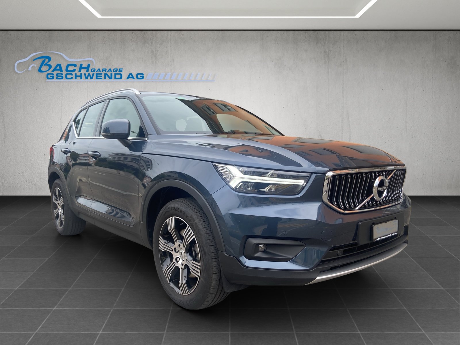 VOLVO XC40 B4 Benzin Mild Hybrid AWD Inscription Geartronic, Mild-Hybrid Petrol/Electric, Second hand / Used, Automatic - 2