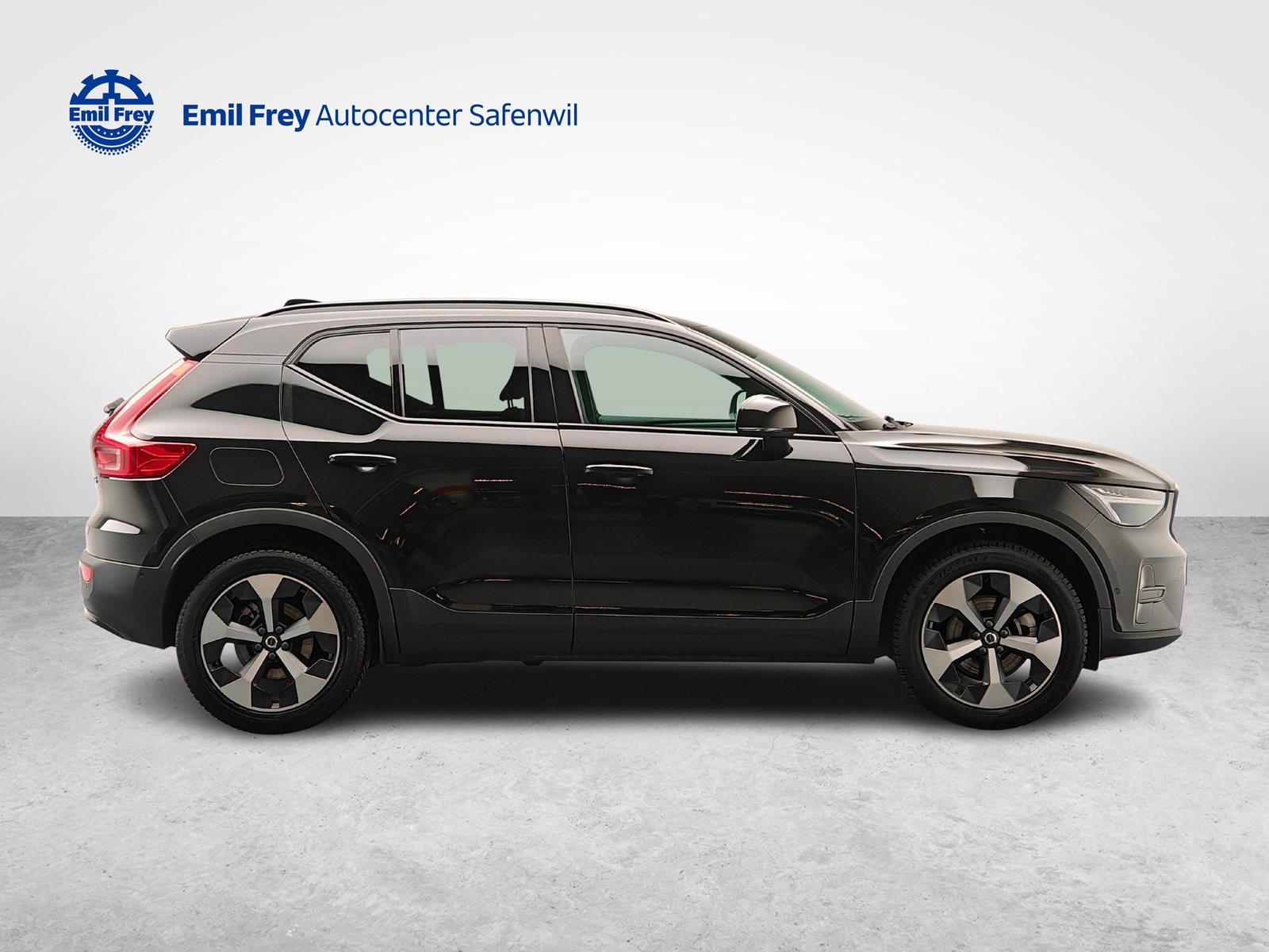 VOLVO XC40 2.0 B3 MH Plus Dark, Mild-Hybrid Petrol/Electric, Second hand / Used, Automatic - 6