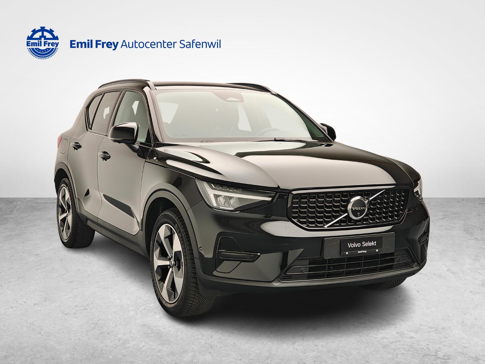 VOLVO XC40 2.0 B3 MH Plus Dark, Mild-Hybrid Petrol/Electric, Second hand / Used, Automatic - 7