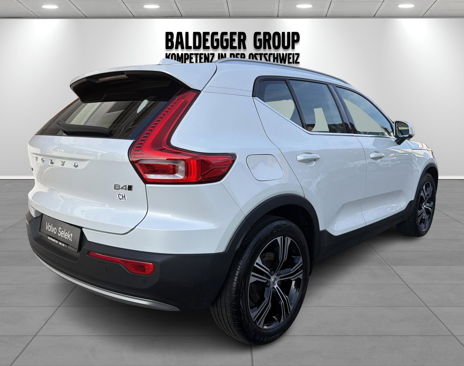 VOLVO XC40 B4 B AWD Inscription, Full-Hybrid Petrol/Electric, Second hand / Used, Automatic - 3