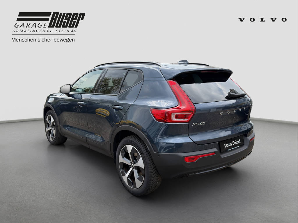 VOLVO XC40 2.0 B3 MH Plus Dark, Mild-Hybrid Benzin/Elektro, Occasion / Gebraucht, Automatik - 3