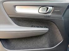 VOLVO XC40 2.0 B3 MH Plus Dark, Mild-Hybrid Petrol/Electric, Second hand / Used, Automatic - 7