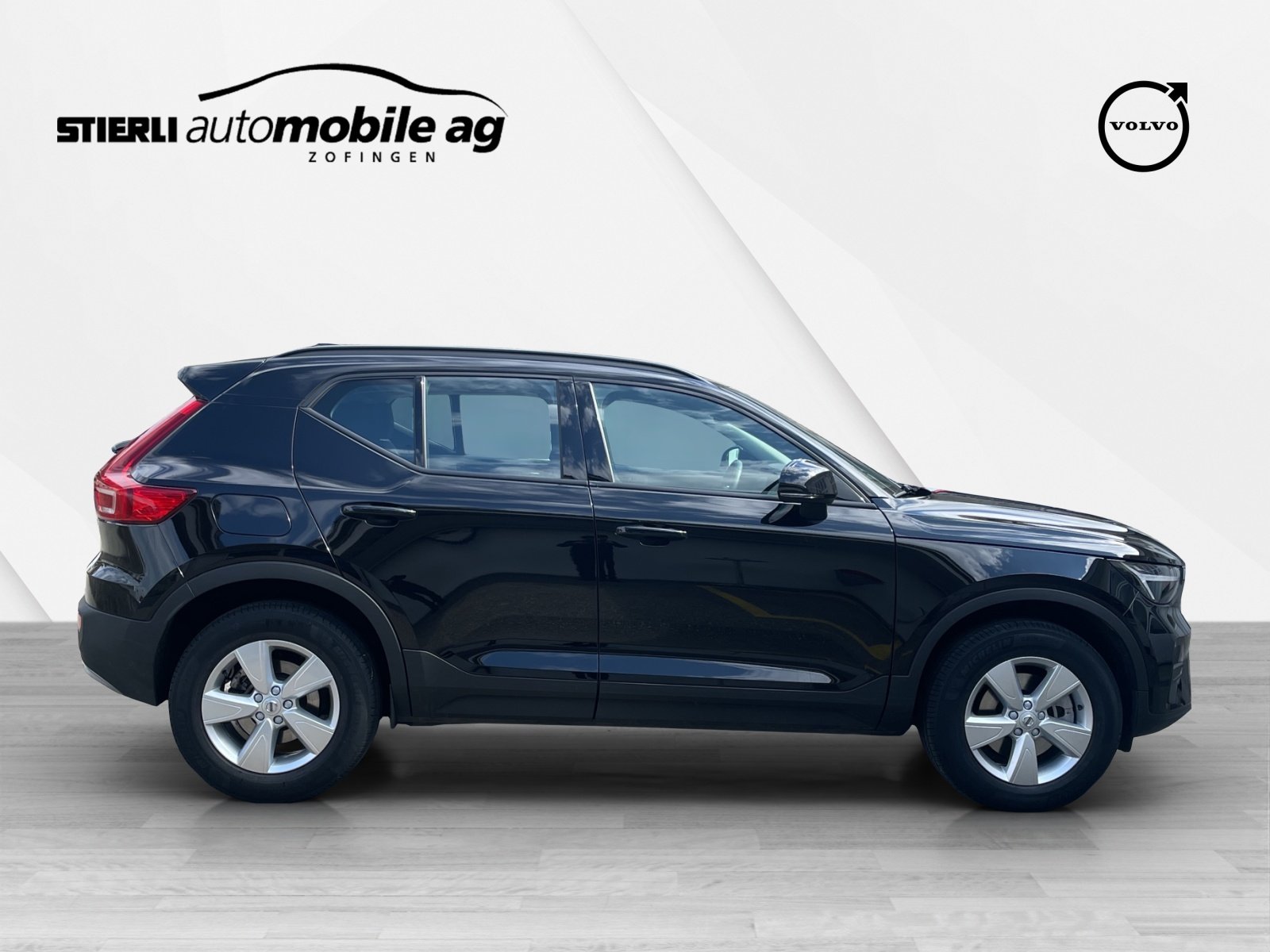 VOLVO XC40 2.0 B3 MH Essential, Mild-Hybrid Benzin/Elektro, Occasion / Gebraucht, Automatik - 4