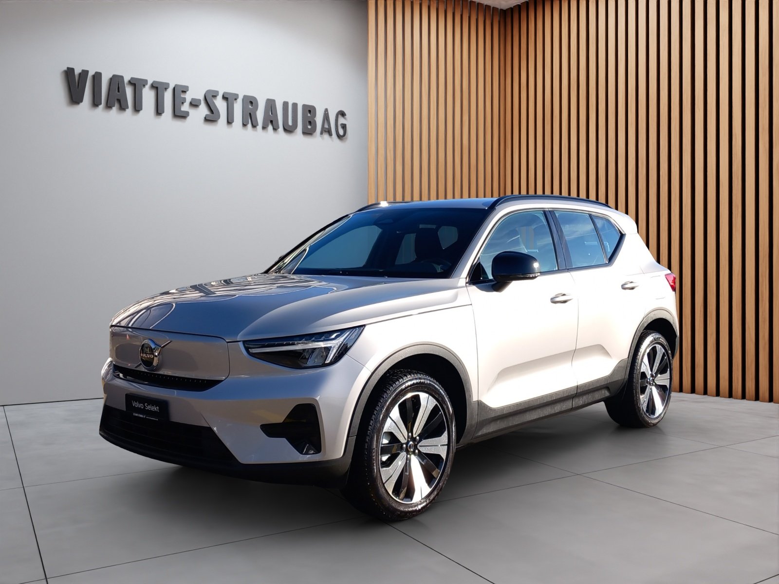 VOLVO XC40 P6 Plus