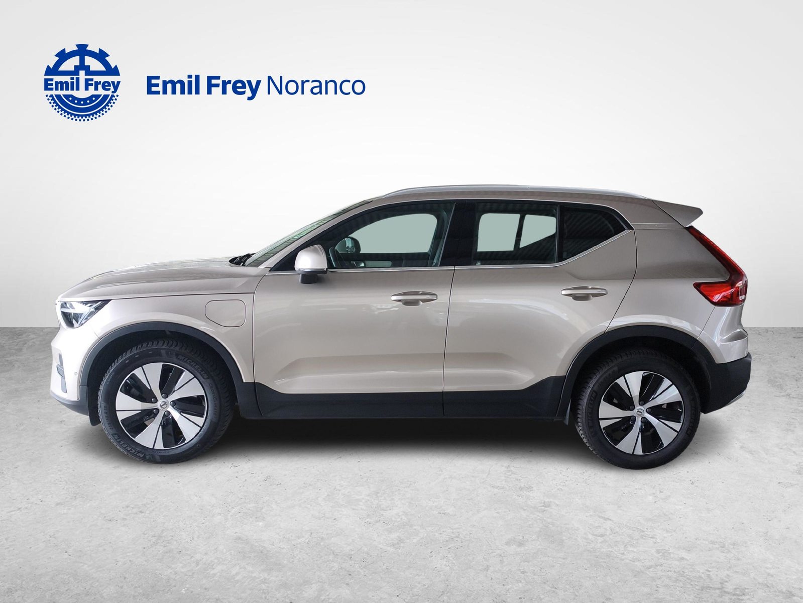 VOLVO XC40 1.5 T5 PiH Plus Bright, Plug-in-Hybrid Benzina/Elettrica, Occasioni / Usate, Automatico - 2