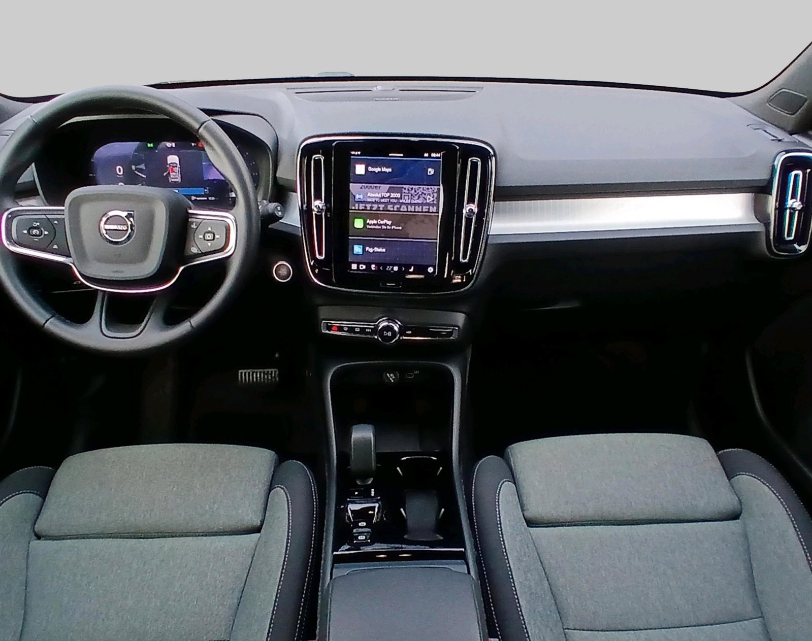 VOLVO XC40 2.0 B3 MH Plus Dark, Hybride Integrale Benzina/Elettrica, Occasioni / Usate, Automatico - 5