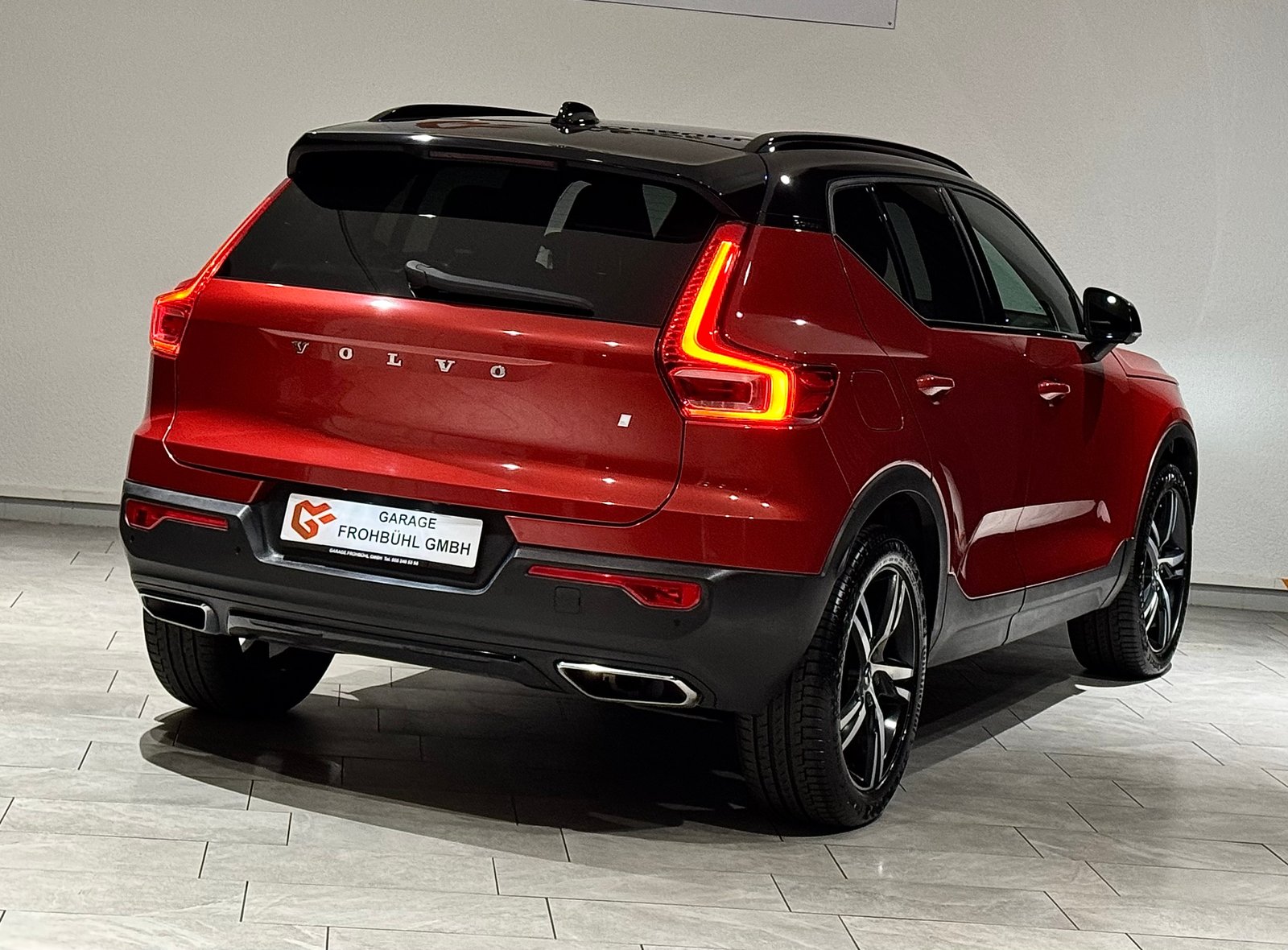 VOLVO XC40 D4 AWD R-Design Geartronic AHK 2100Kg, Diesel, Occasion / Utilisé, Automatique - 4