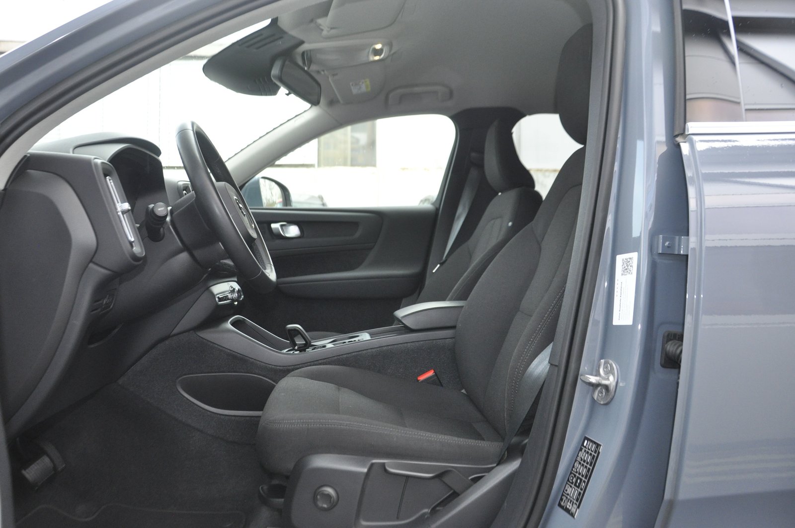 VOLVO XC40 T4 PHEV Essential Bright DCT, Plug-in-Hybrid Petrol/Electric, Second hand / Used, Automatic - 5