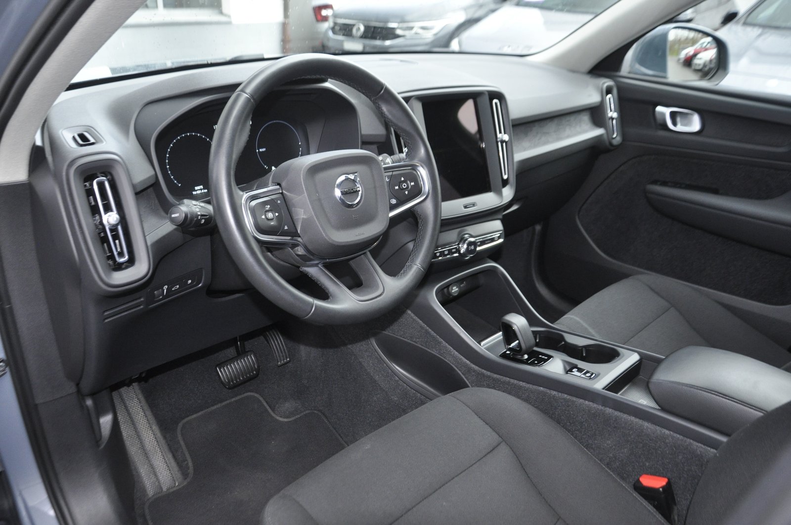 VOLVO XC40 T4 PHEV Essential Bright DCT, Plug-in-Hybrid Petrol/Electric, Second hand / Used, Automatic - 6