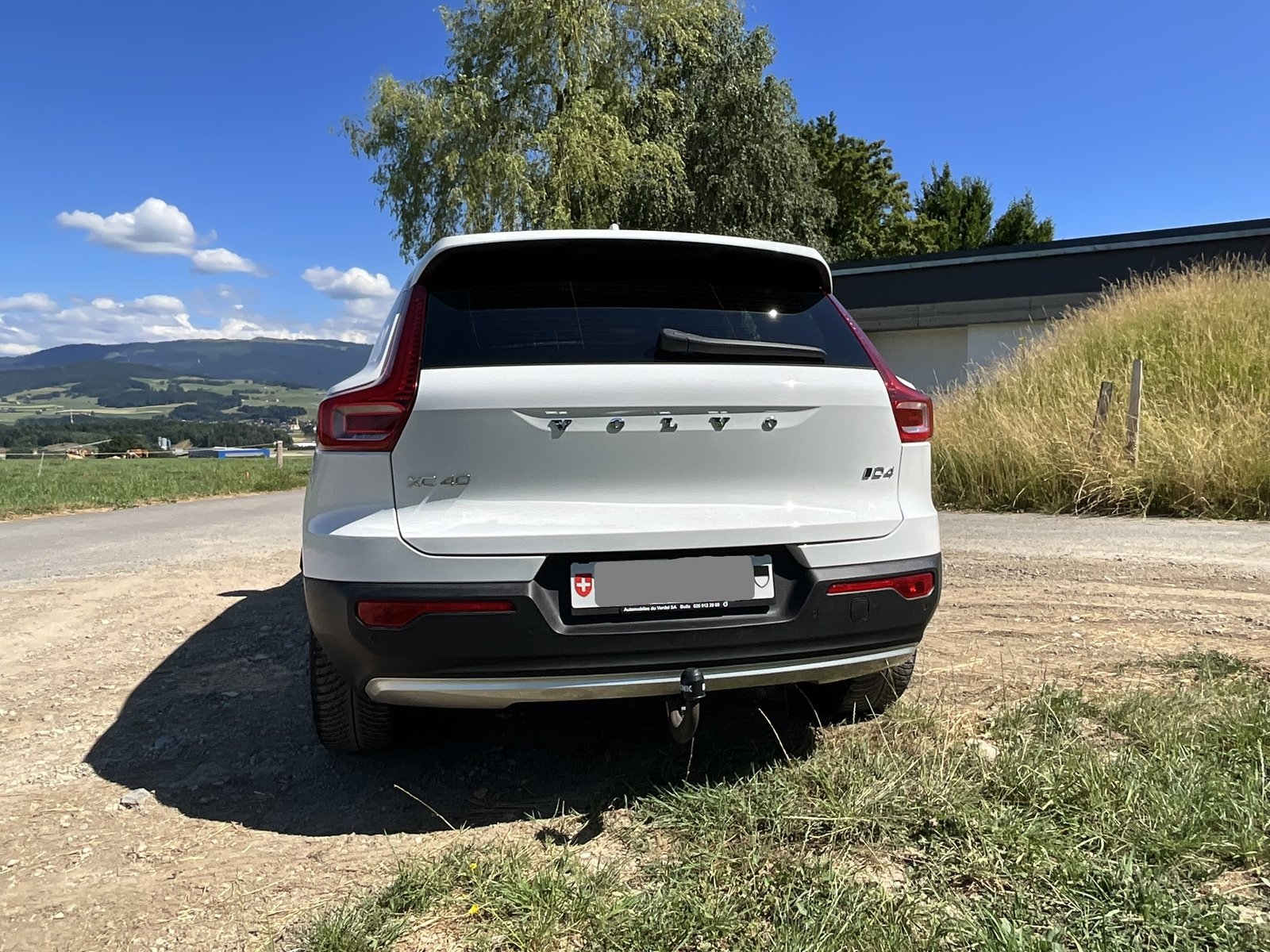 VOLVO XC40 2.0 D4 Momentum AWD, Diesel, Second hand / Used, Automatic - 5