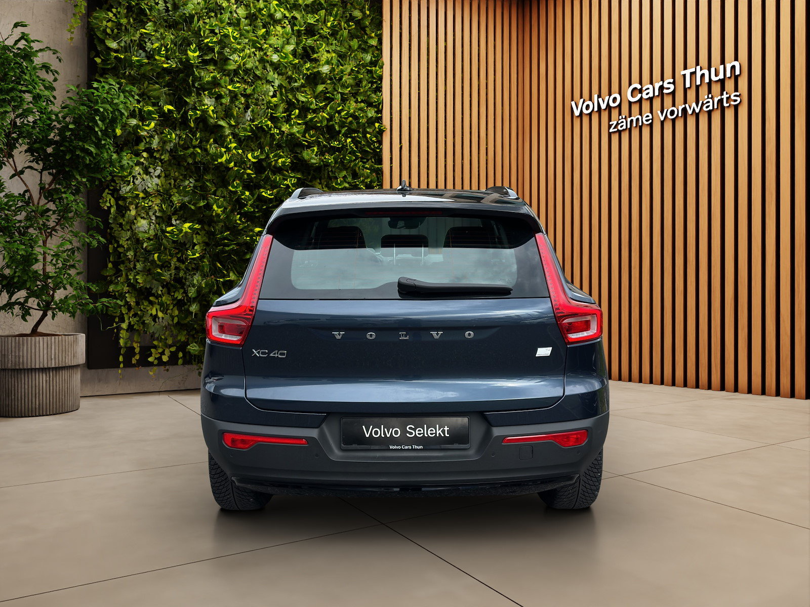 VOLVO XC40 1.5 T4 PiH R-Design, Plug-in-Hybrid Benzin/Elektro, Occasion / Gebraucht, Automatik - 7