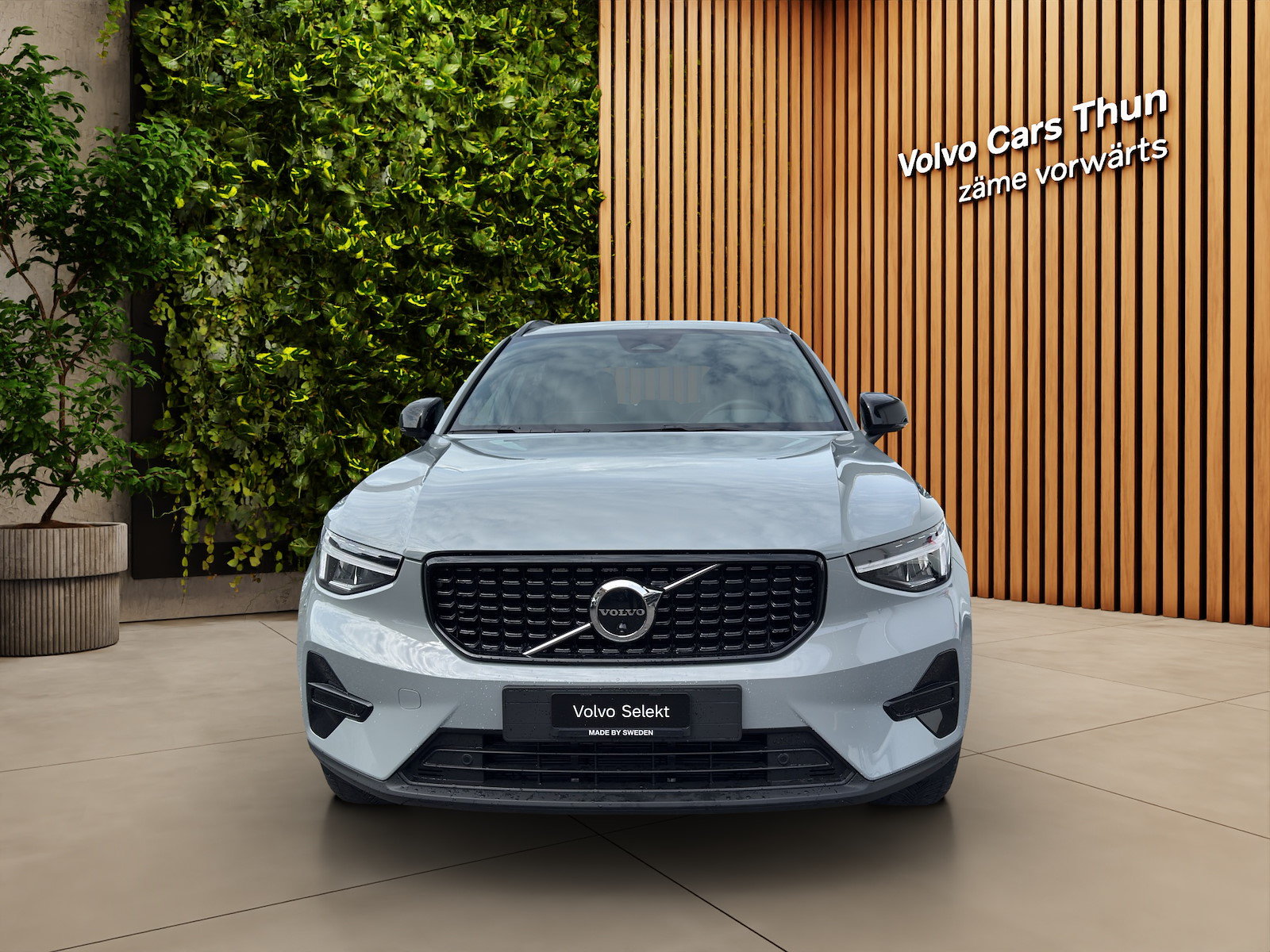 VOLVO XC40 2.0 B3 MH Plus Dark, Mild-Hybrid Petrol/Electric, Second hand / Used, Automatic - 2